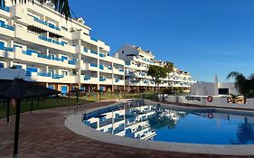 2 Bedrooms Sea And Pool View Apt In Duquesa Golf & Gardens Manilva