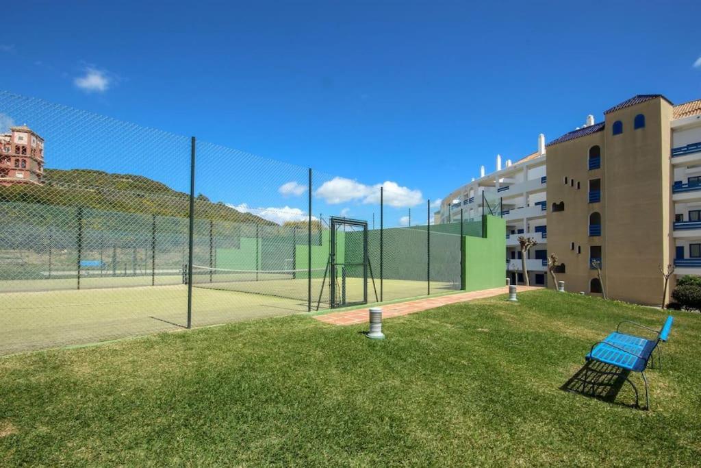 2 Bedrooms Sea And Pool View Apt In Duquesa Golf & Gardens Manilva Castillo de Sabinillas Exterior foto